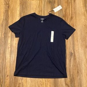 Men’s Goodfellow & Co. Short-Sleeve V-neck T-shirt